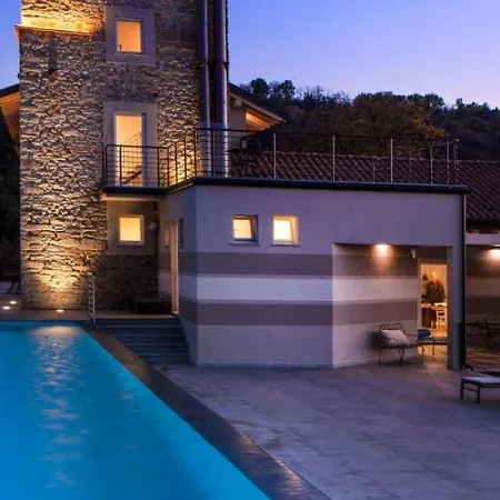 Villa Sleeps 22 Pool Air Con Wifi Cremolino