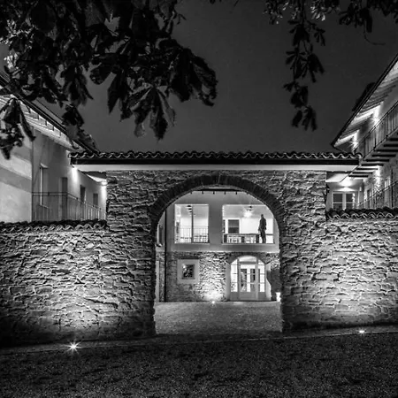 Sleeps 22 Pool Air Con Wifi * Cremolino