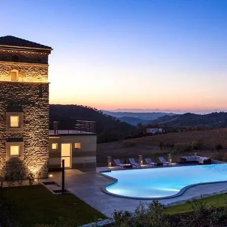 Sleeps 22 Pool Air Con Wifi