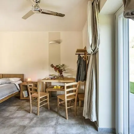Sleeps 22 Pool Air Con Wifi Villa
