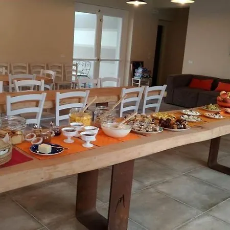 Sleeps 22 Pool Air Con Wifi Villa